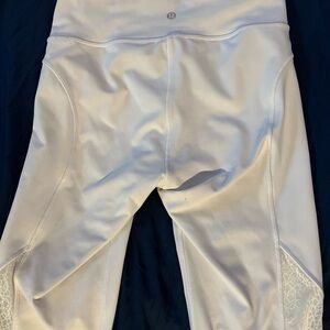 Lulu Lemon leggings capri style